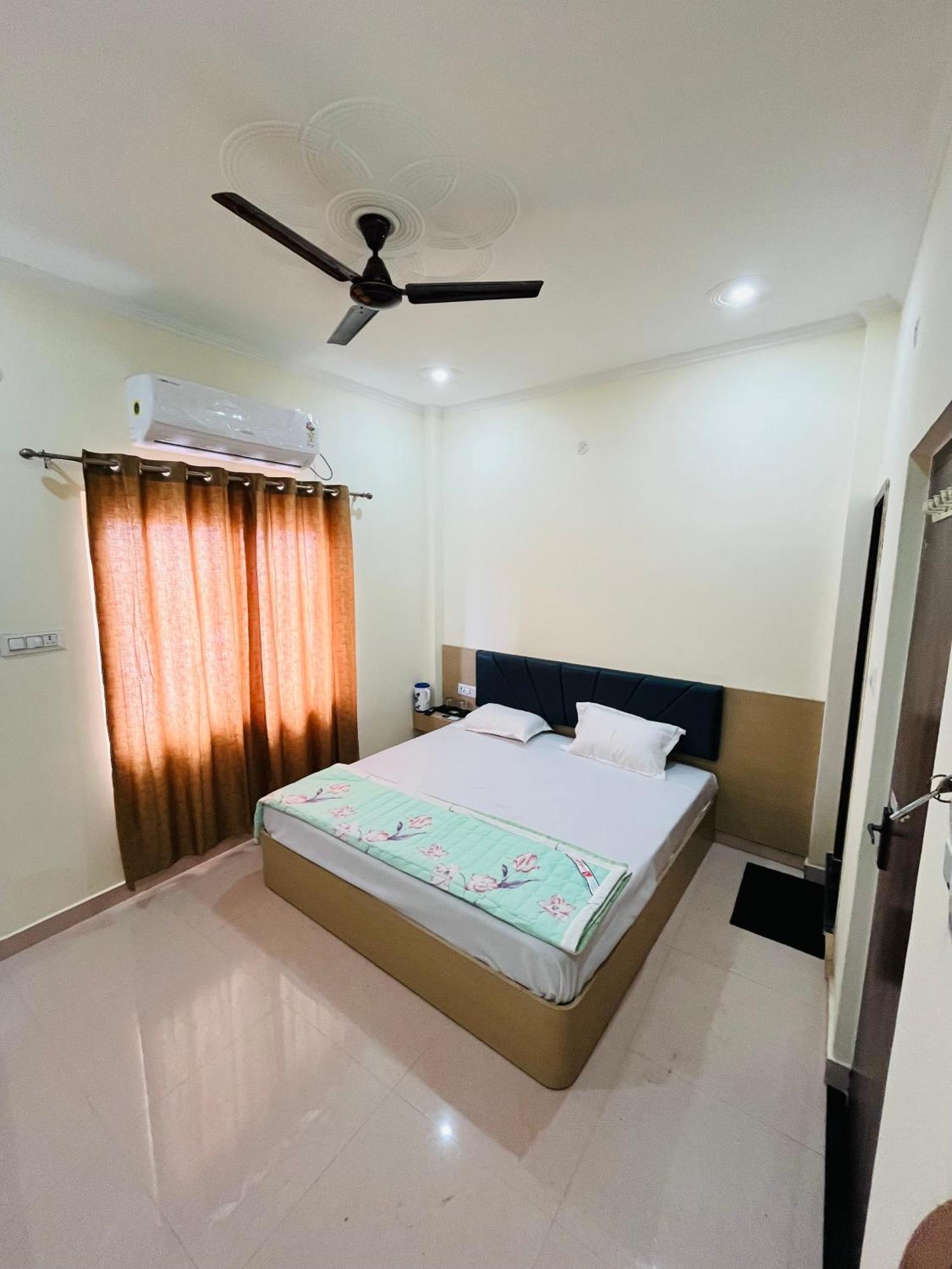 River View Paying Guest House 瓦拉纳西 外观 照片