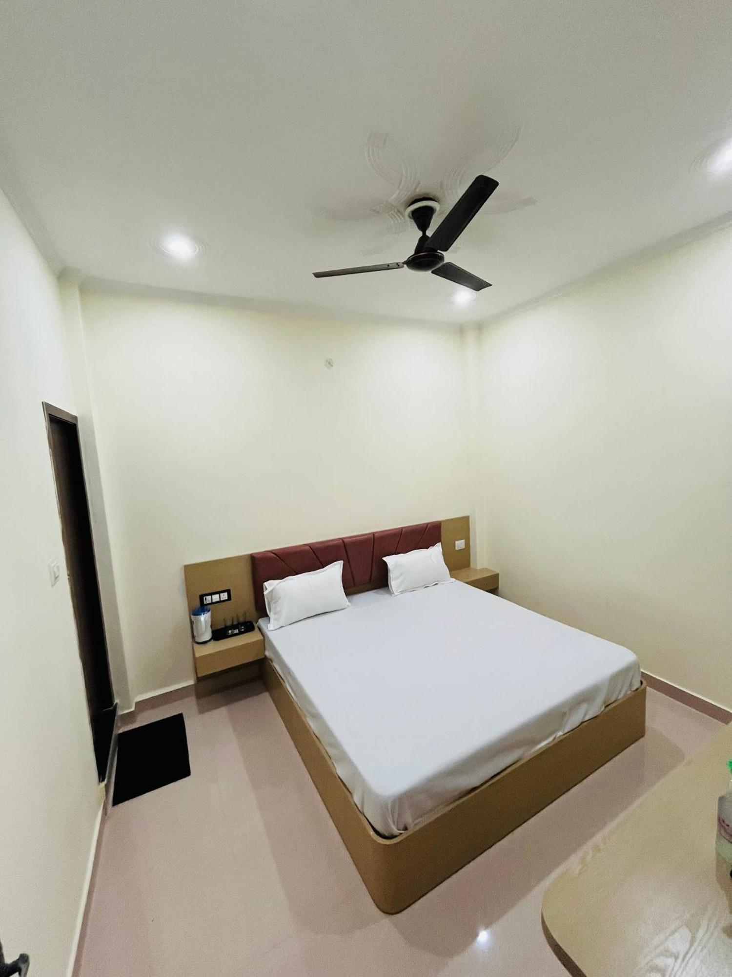 River View Paying Guest House 瓦拉纳西 外观 照片